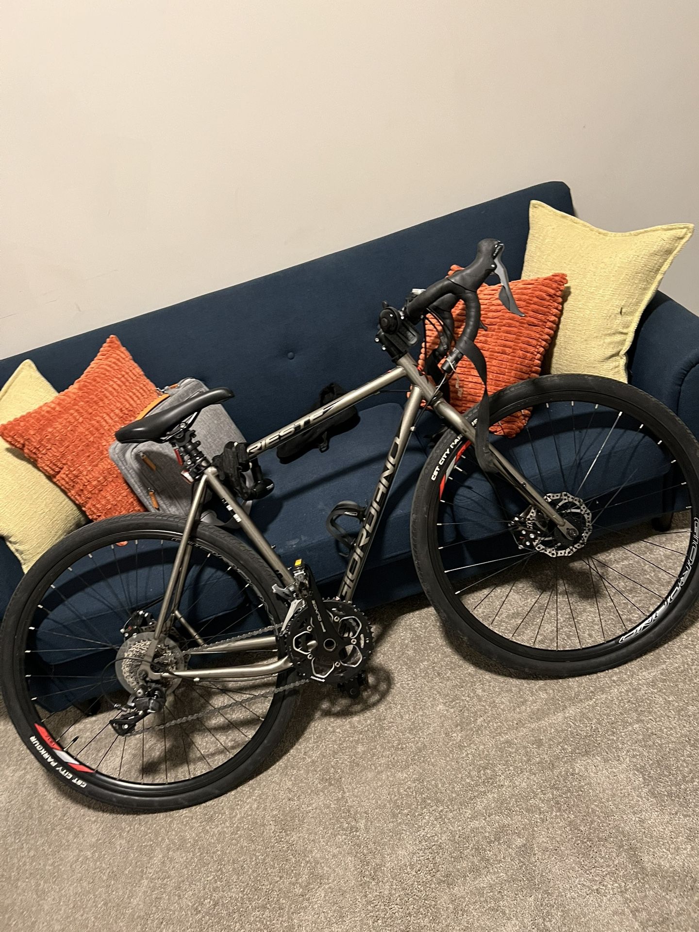 700c Giordano® Trieste gravel bike