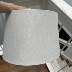 LAMPSHADE- WHITE-LINEN LOOK