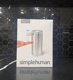 Simple human soap dispenser