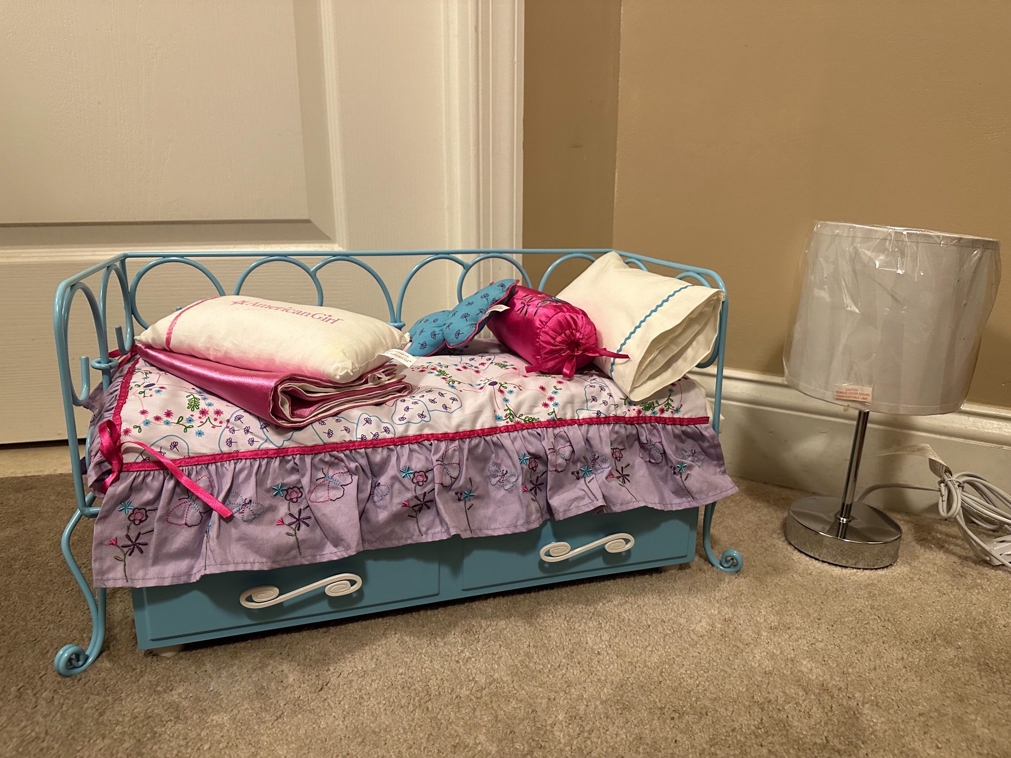 American Girl Doll Blue Curlique Day Bed With Trundle Bed Discontinued, Lamp, Gift Girls Valentines 