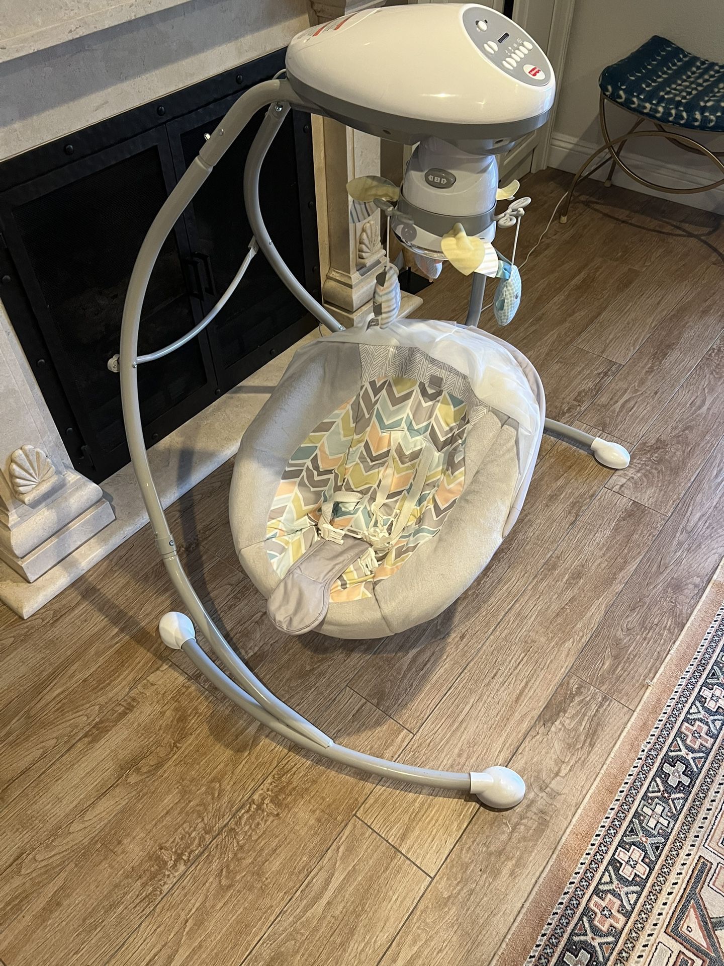 Fisher-Price Snugapuppy Swing