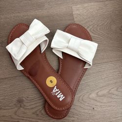 MIA Girl Bow Slide Sandals Size 8
