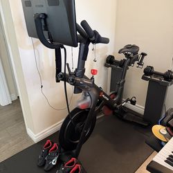 Peloton Bike 3rd Gen Stationary Exercise Bike PLTN-RB1VQ