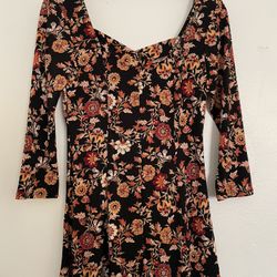 Cross Back Flowy Romper New Size L