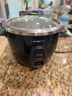 Small rice cooker