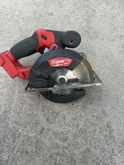Milwaukee m18 Fuel circular  saw