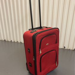 PIERRE CARDIN RED SUITCASE