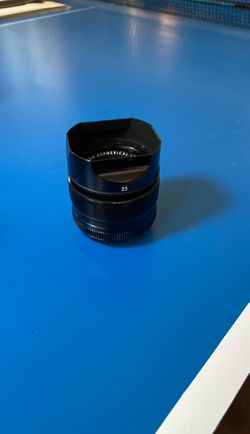 Fuji 35mm 1.4 lens
