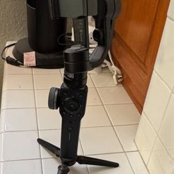 Zhiyun gimbal  ……Brand new out of box 