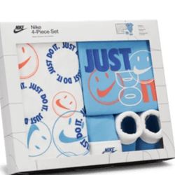 Nike 4-Piece Set 