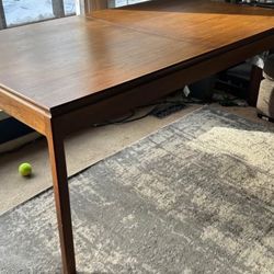 JACK CARTWRIGHT Mid-Century Modern Walnut Dining Table by Founders Furniture