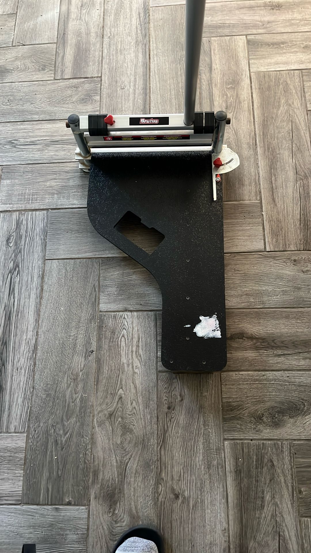 Brutus Tille Cutter