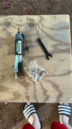 Central Pneumatic high-speed metal air saw