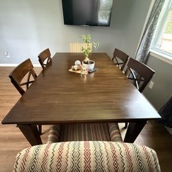 Ethan Allen Table With Double Extensions 