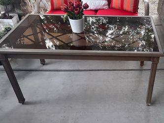 Bay mont table