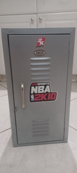 NBA 2K10 Kobe Anniversary Edition Game Locker RARE
