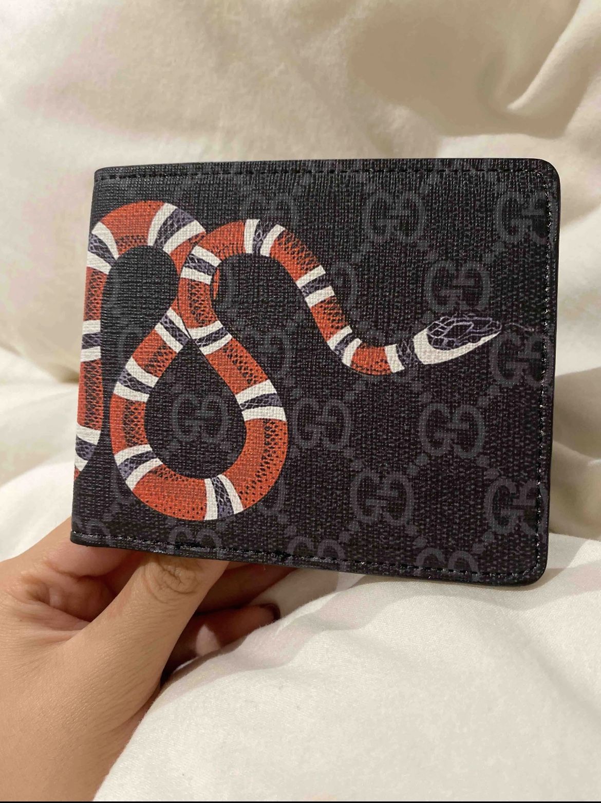 gucci snake wallet fake vs real