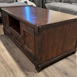 Coffee table - Real 🪵 