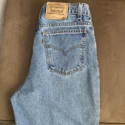 Women’s Levi Jeans Tapered 