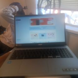 Accer Chromebook 