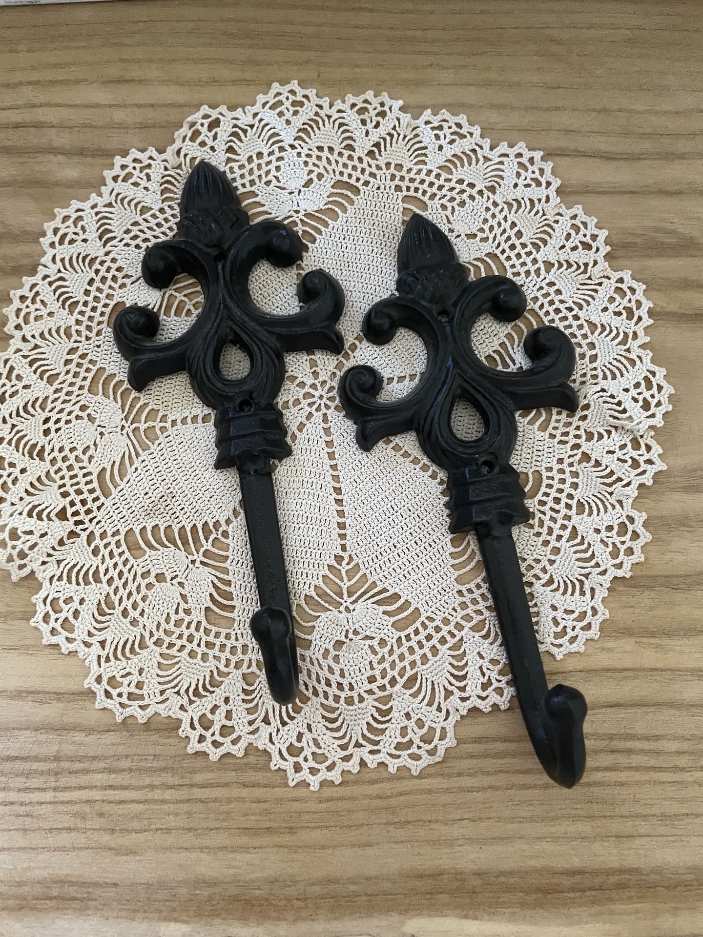 Hooks, Metal