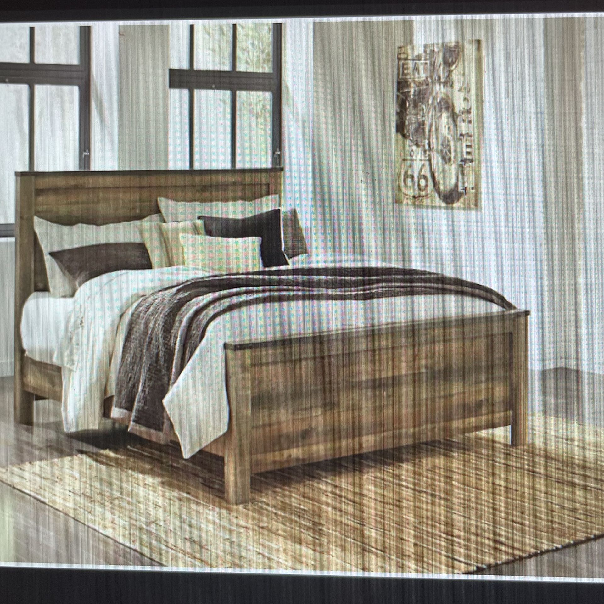 King Bed ashley B446 (in Box New)