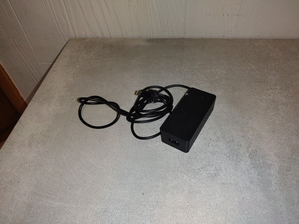 Lenovo 65W AC Power Adapter