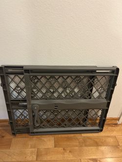 EveryYay Adjustable Plastic Pet Gate