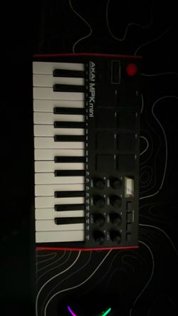 Akai MPK mini 25 key midi controller