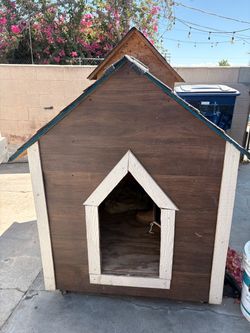 Large Wooden Dog House