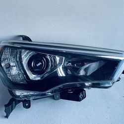 2021-2024 TOYOTA 4RUNNER RIGHT PASSENGER SIDE HEADLIGHT LED OEM 2 WIRES