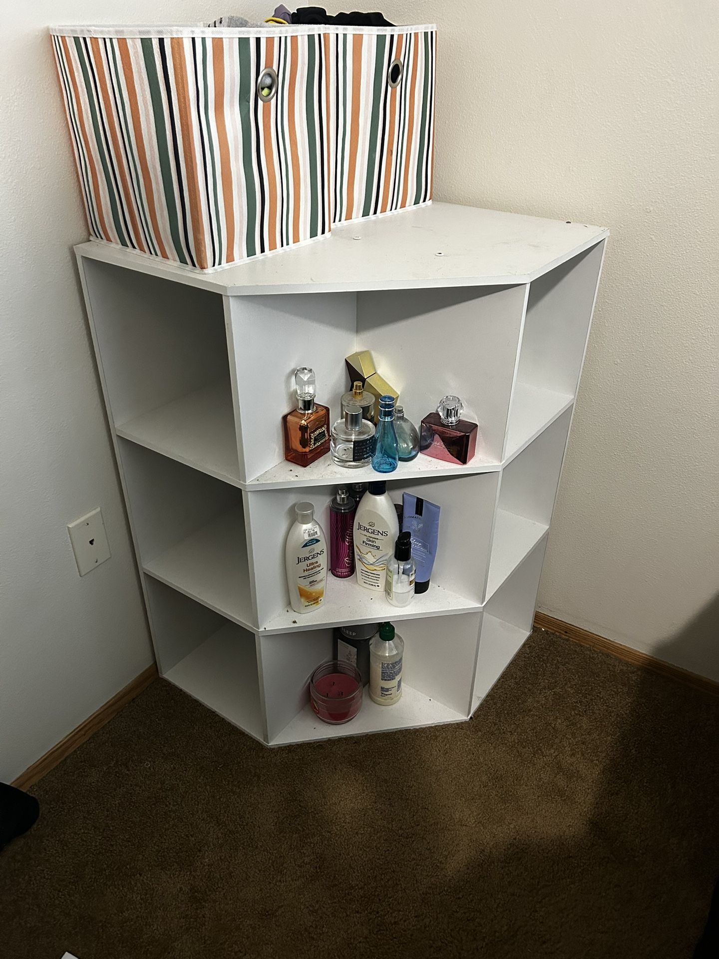 Cubby Corner Shelf