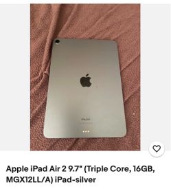 Apple IPad  Silver