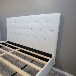 QUEEN PLATFORM BED FRAME 