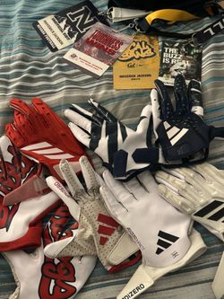 college gloves and college lanyards