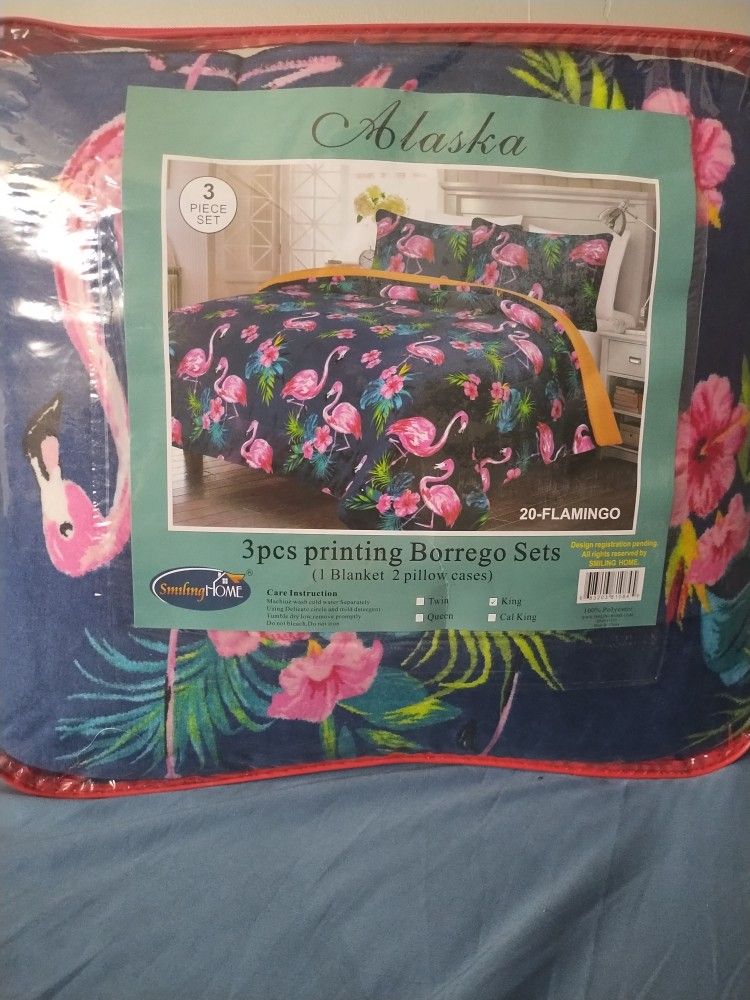 Flamingo Blanket And Two Pillow Cases