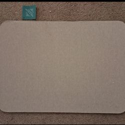 Kate and Laurel Hutton Transitional Pinboard