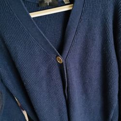 Woman’s Tahari Kashmir Cardigan Size XS