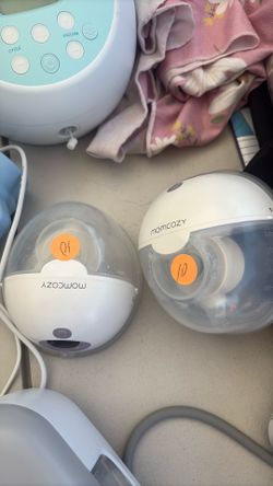 Mom cozy breast pump