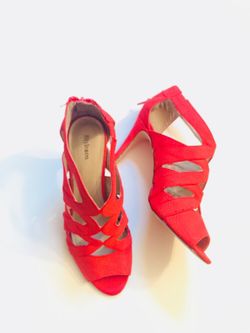 Style and co size 7 coral heels