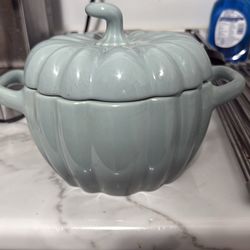 Pumpkin stonewear baking pot