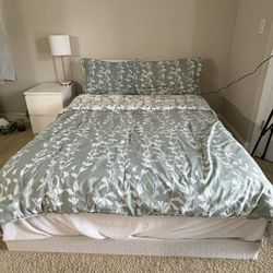 Full Size Bed And Box spring 