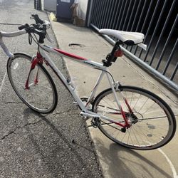 Giordano Libero 1.6 Road Bike With  Night Ight, Air Pump, Helmet