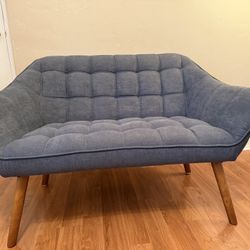 Tufted Linen Loveseat