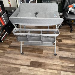 Foldable Baby Changing Station
