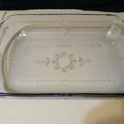 Vintage anchor Hocking 3 quart 9x13 lasagna/casserole dish. No chips or cracks.