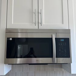 Samsung 1.6 CuFt Over-the-Range NEW Microwave (Stainless Steel)