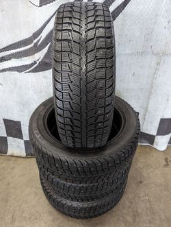 215/55r18 Federal Himalaya WS2 studded winter snow tires