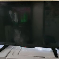 40" Insignia Roku Smart TV 