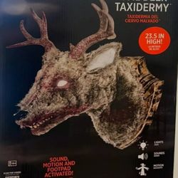 BNIB Evil Dead Taxidermy Deer Halloween Animatronic 